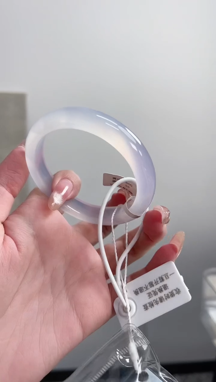 【闪购商品】玛瑙/玉髓手镯未镶嵌55-56圈