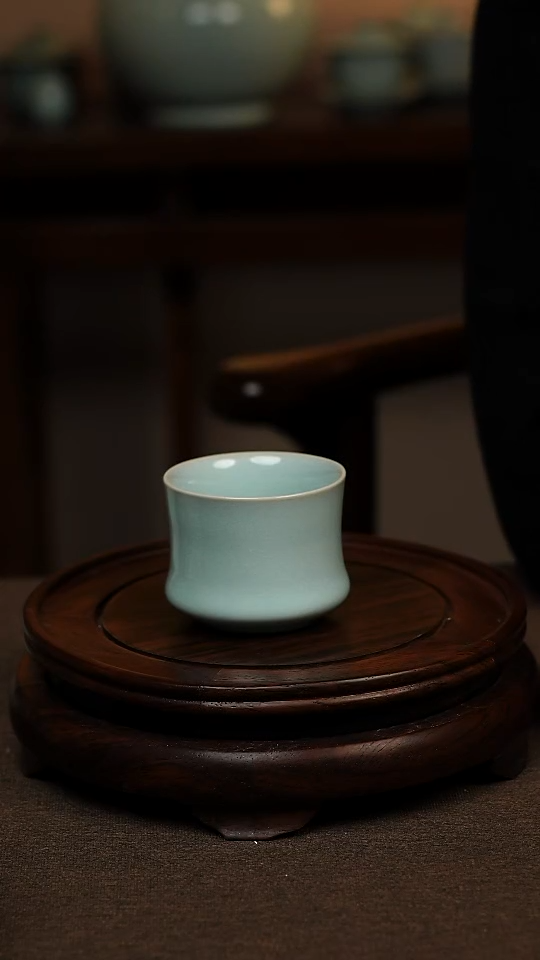 瓷片天青色全手工束腰杯100ml微瑕不带礼盒