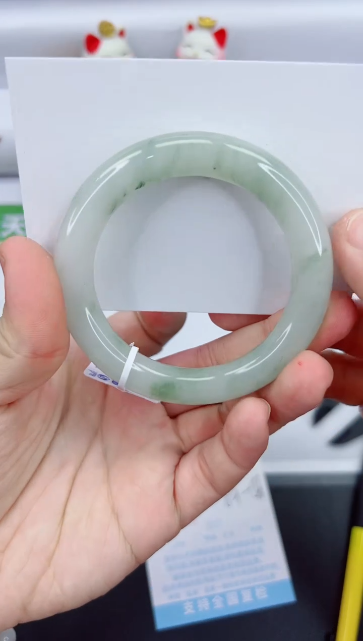 【闪购商品】石英质玉手镯未镶嵌488-55