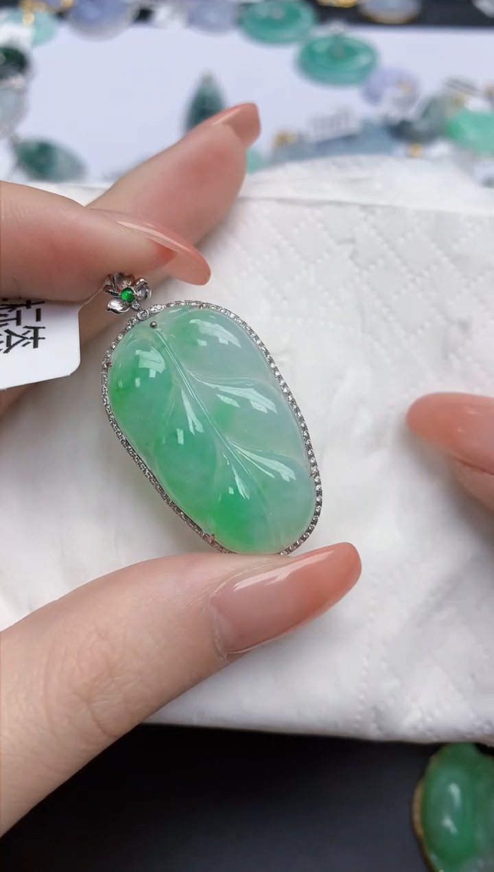 【闪购商品】翡翠颈饰18K金镶嵌天然缅甸翡翠A货