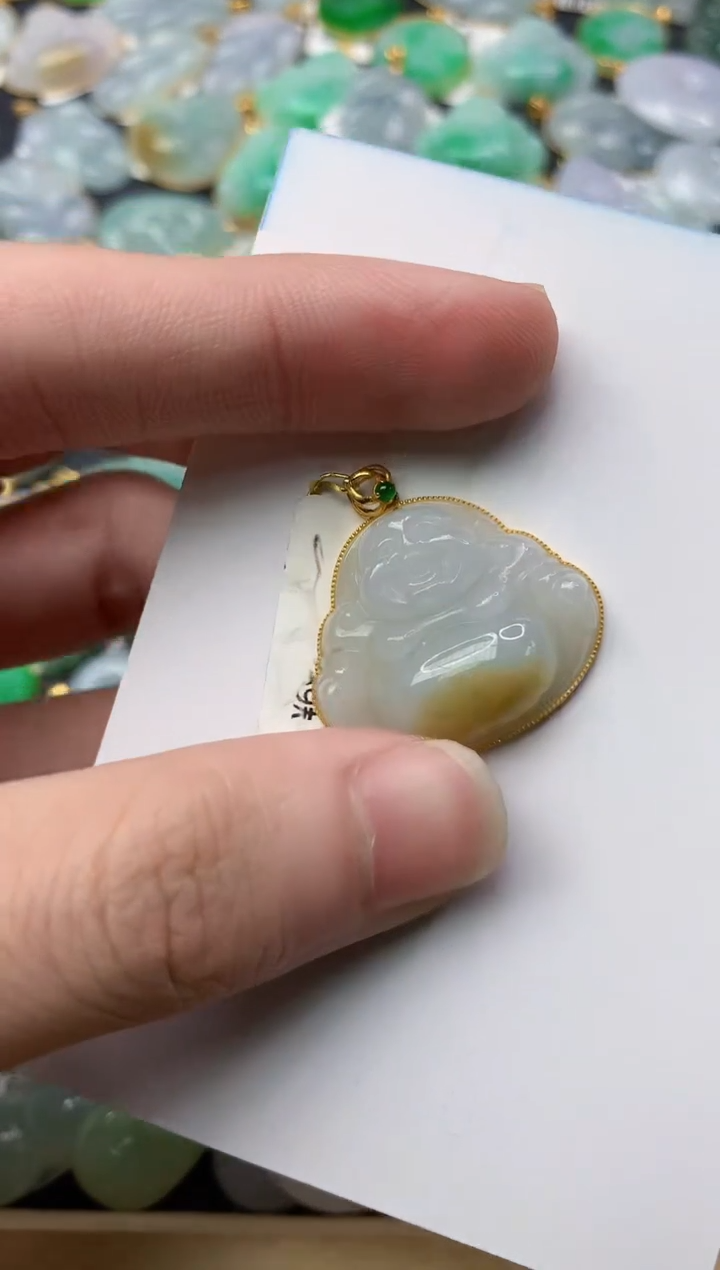 【闪购商品】翡翠颈饰18K金镶嵌5.............