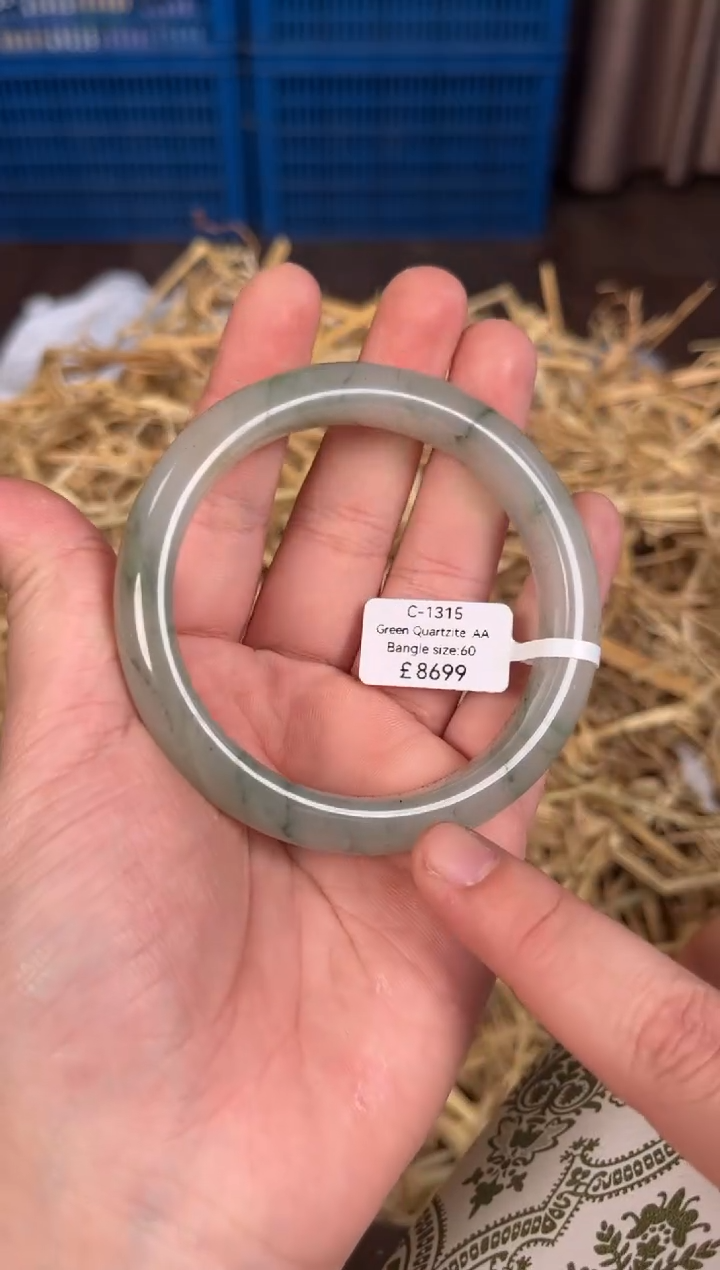 未镶嵌手镯石英质玉C1315