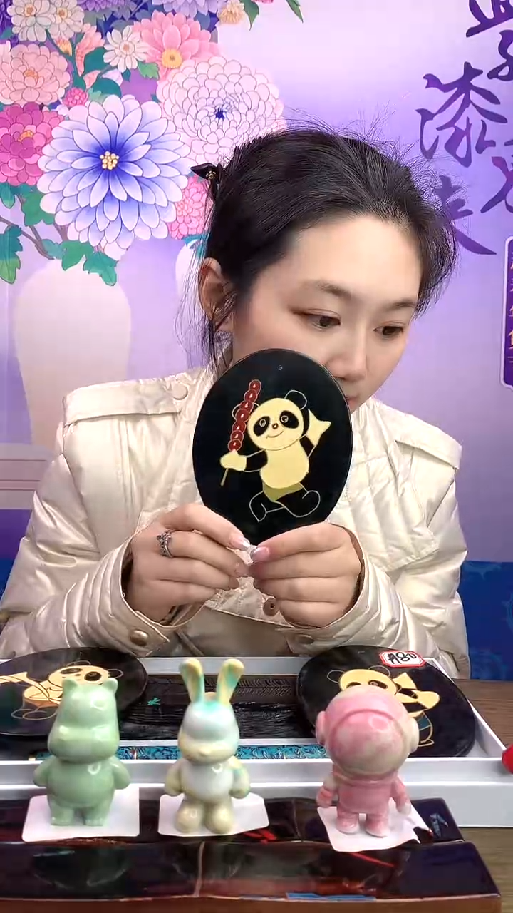 【闪购商品】彩绘熊猫椭圆杯垫