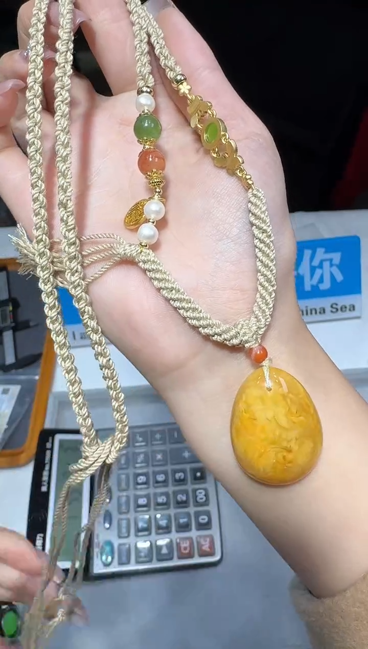 【闪购商品】蜜蜡手链未镶嵌多样性发一件 220