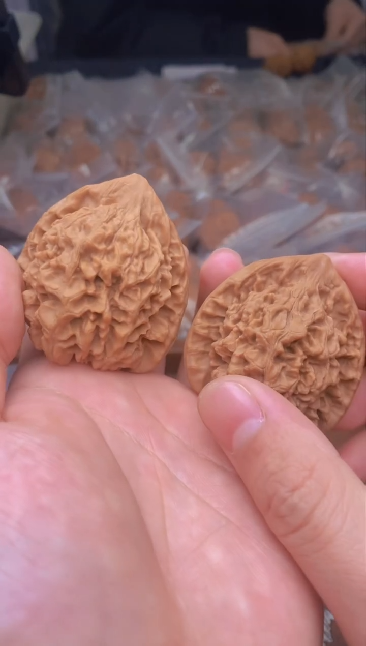 【闪购商品】文玩核桃把件G105号45尺官帽