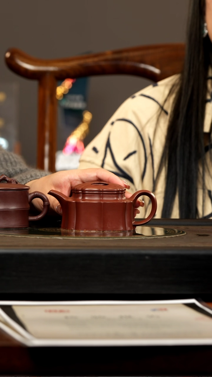 【闪购商品】紫砂茶壶HT 玫红紫泥 筋纹牛盖 160cc