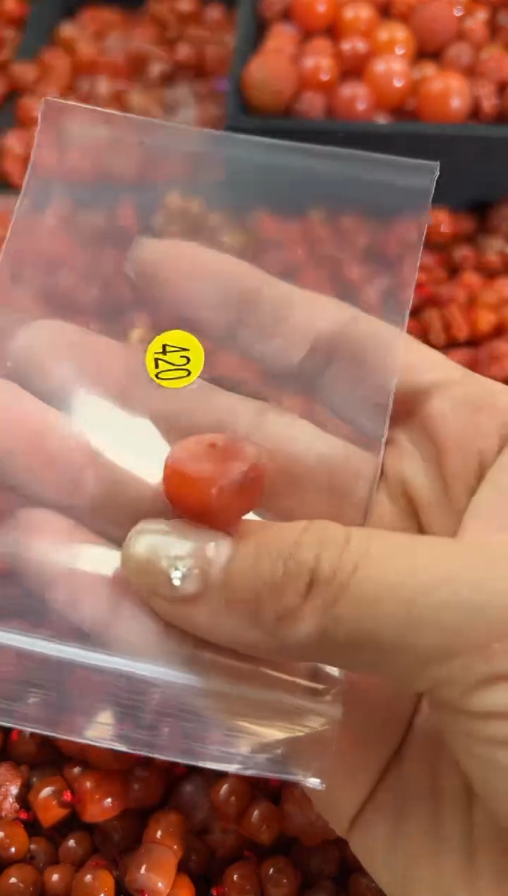 【闪购商品】南红玛瑙颈饰未镶嵌1