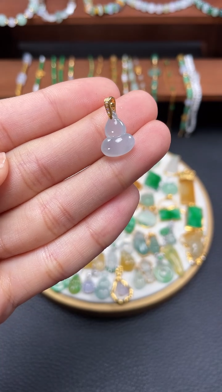 【闪购商品】翡翠吊坠(不含链)18K金镶嵌一个   JK513