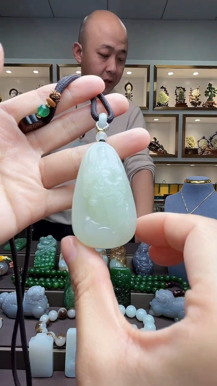 【闪购商品】和田玉颈饰未镶嵌苏