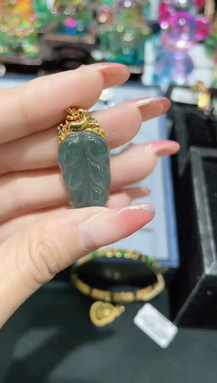 吊坠(不含链)18K金镶嵌翡翠吊坠