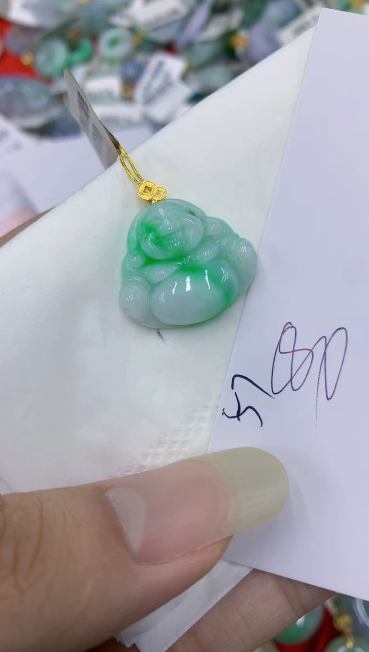 翡翠18K金镶嵌颈饰111111111111
