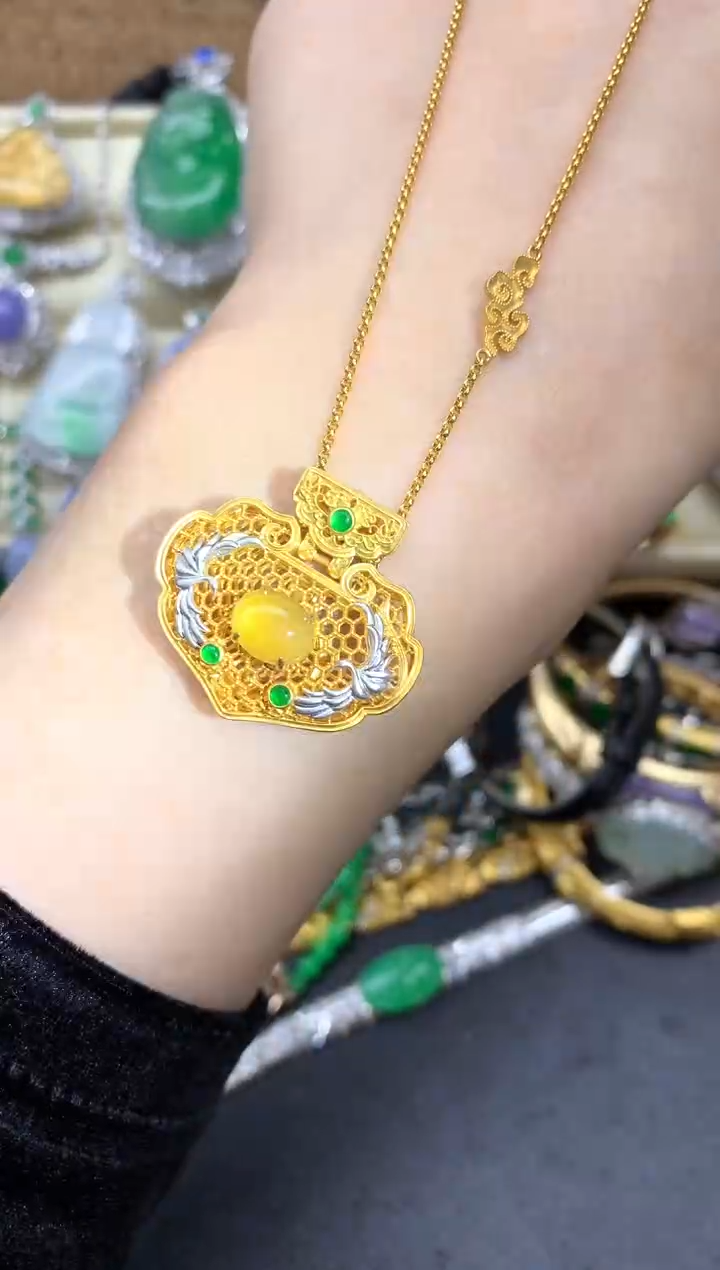 【闪购商品】翡翠颈饰18K金镶嵌381-中国好珍宝