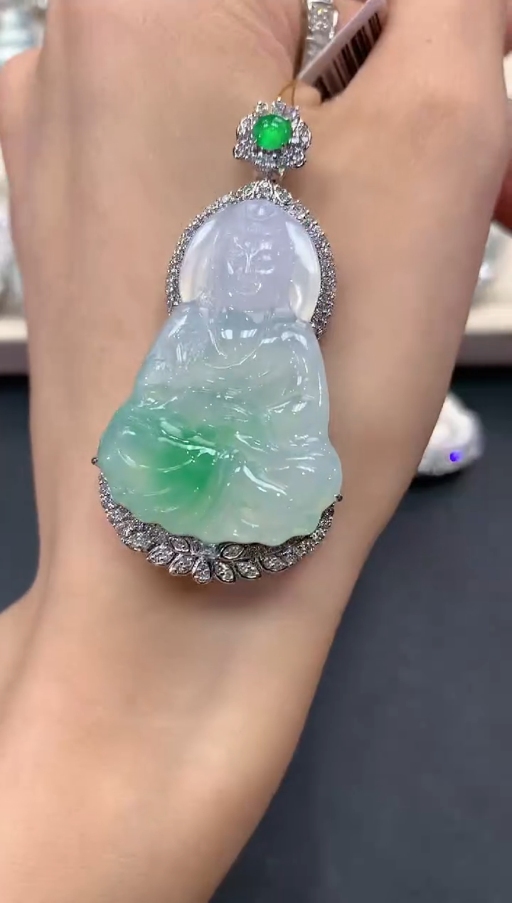 【闪购商品】翡翠吊坠(不含链)18K金镶嵌q94