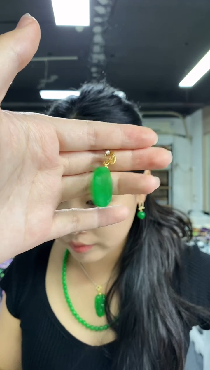 颈饰未镶嵌翡翠闪购链接  多样性发其一颜色微差
