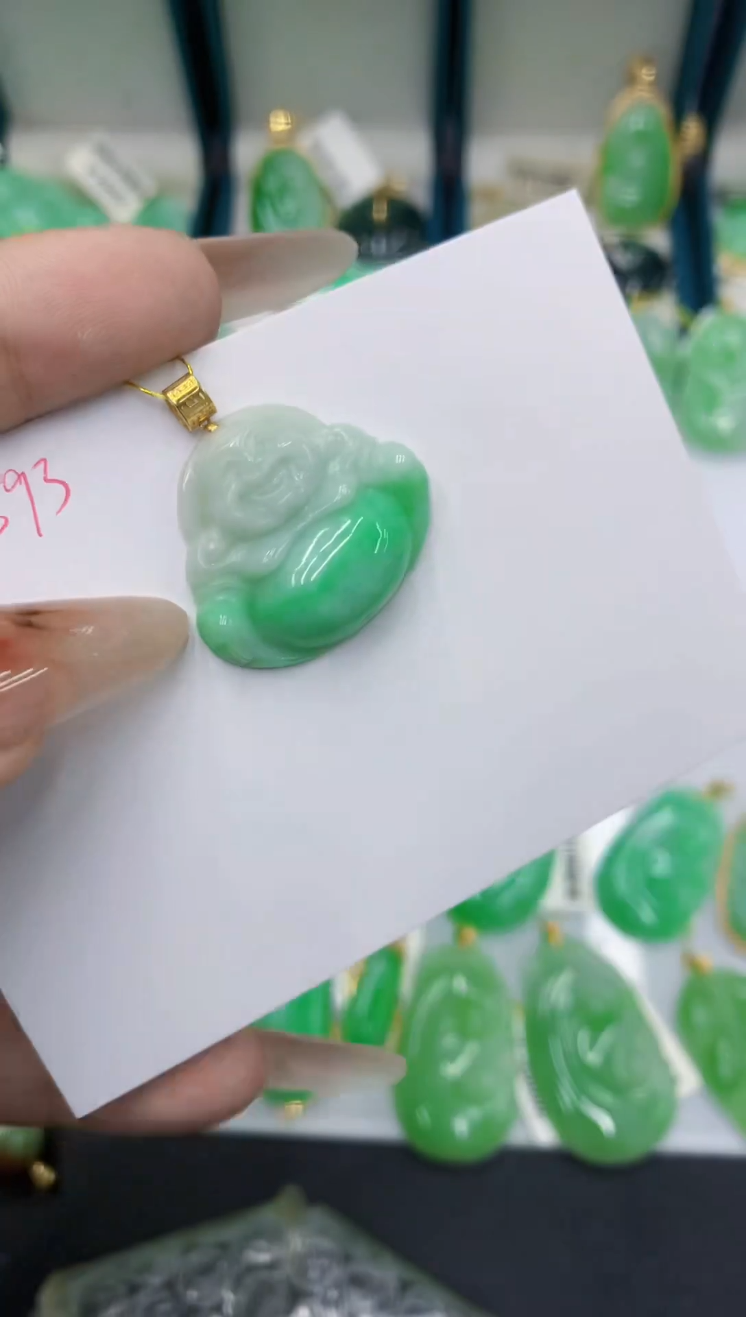 颈饰18K金镶嵌翡翠111111