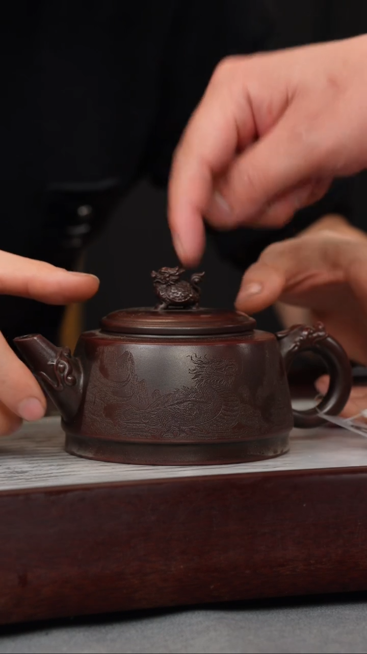 【闪购商品】紫砂茶壶古乌泥 龙龟壶 刻绘