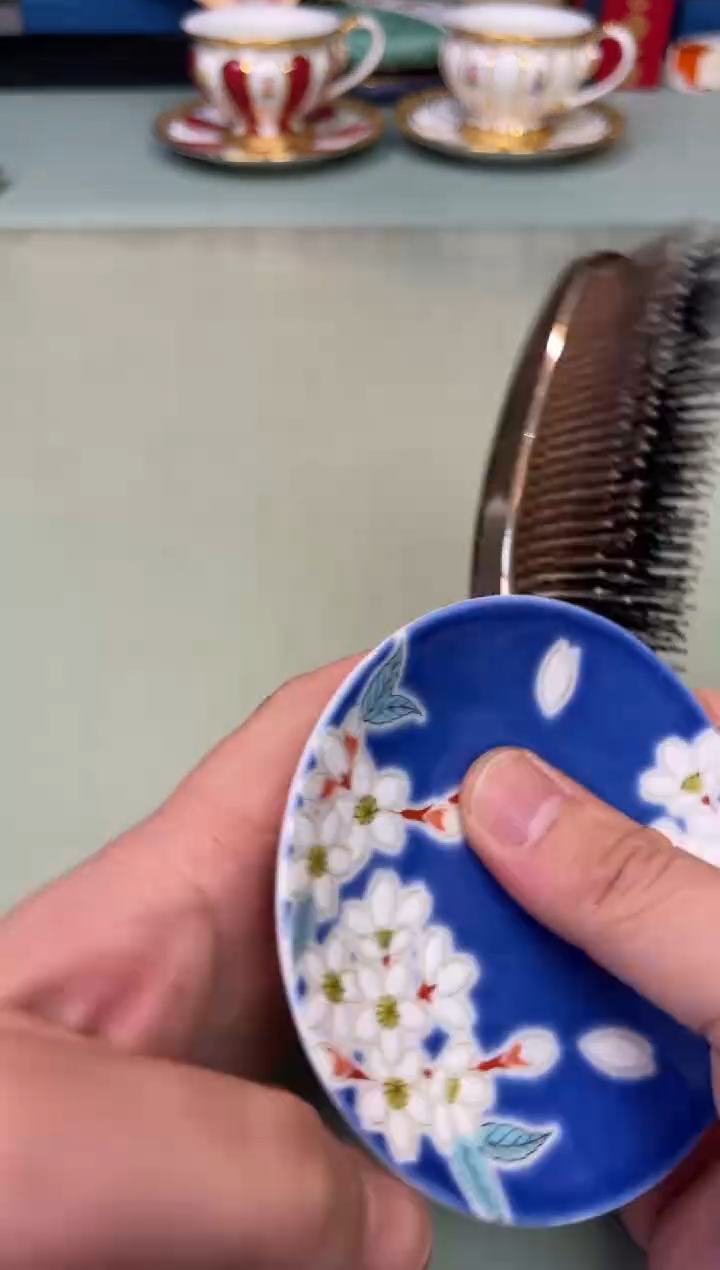 【闪购商品】瓷片梳子金             