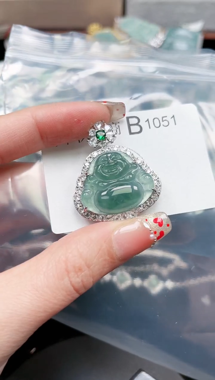 【闪购商品】翡翠颈饰未镶嵌1051赠皮绳