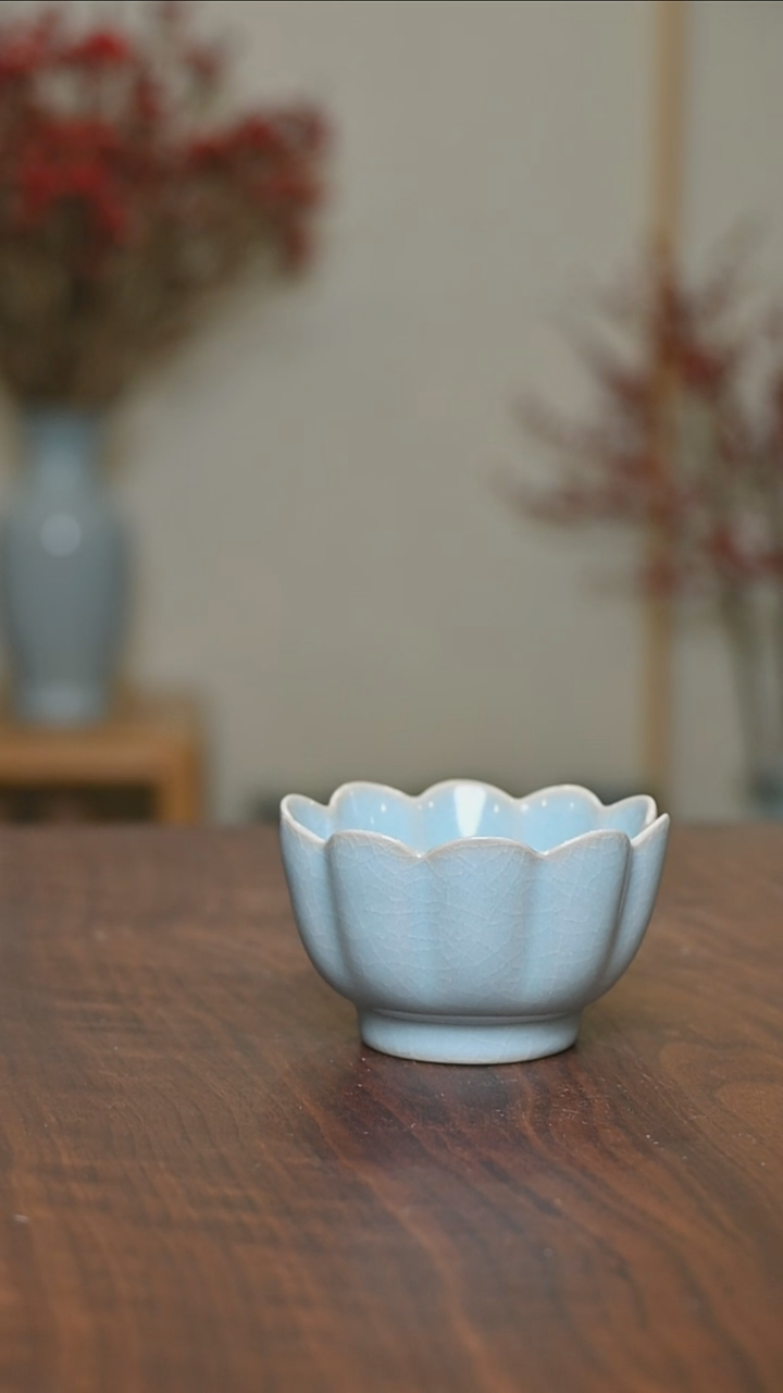 【闪购商品】其他莲花杯 微瑕 天青釉 朱家款