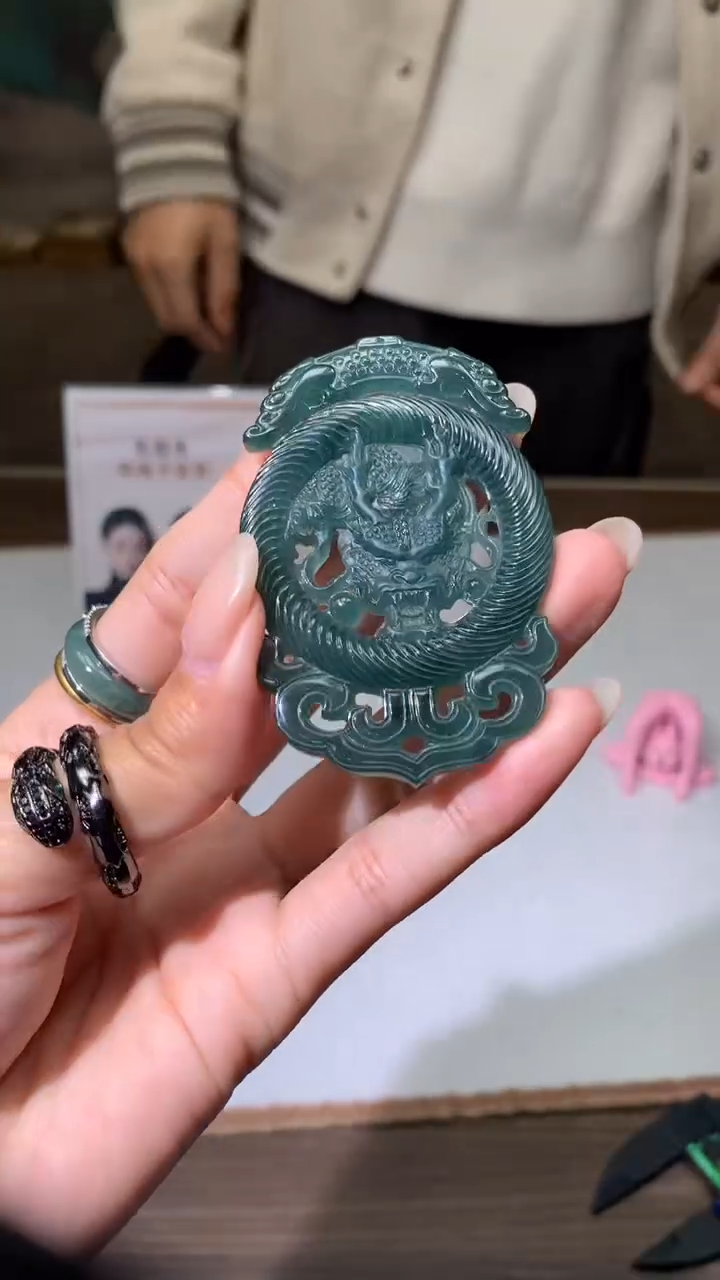 【闪购商品】定制翡翠未镶嵌不退不换随机发CMH1件-A