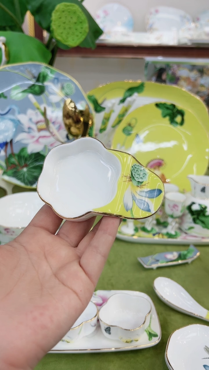 【闪购商品】骨瓷花型·