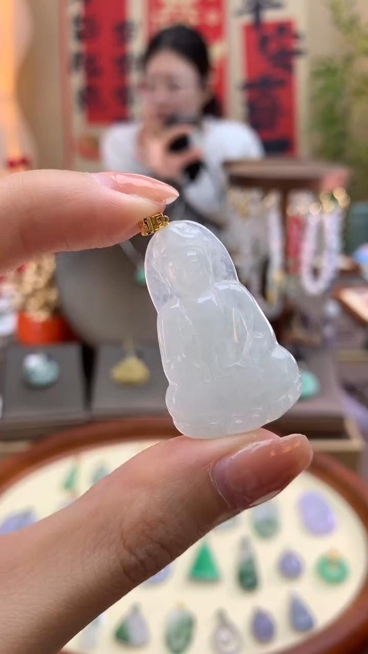 【闪购商品】翡翠颈饰18K金镶嵌观音