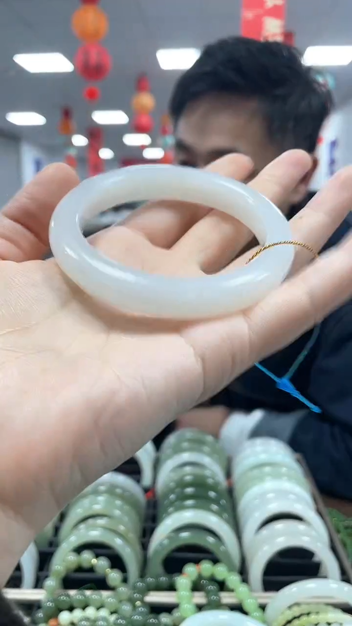 【闪购商品】和田玉手镯未镶嵌圈口备注 荔枝冻手镯一条（福利）