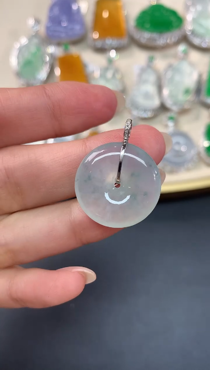 【闪购商品】翡翠吊坠(不含链)18K金镶嵌吊坠A238|2580