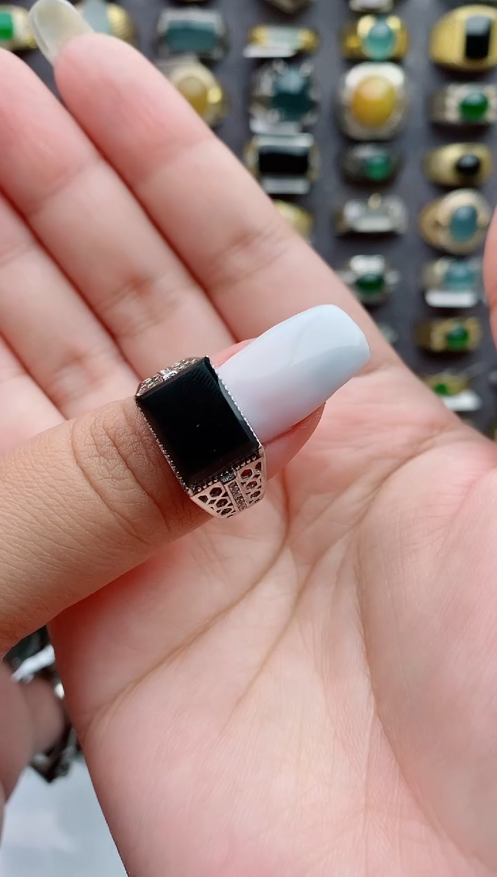 银S925镶嵌戒指翡翠逍*遥天然翡翠男戒