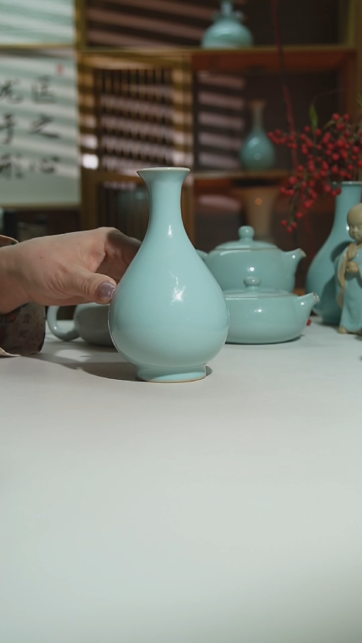 珑匠天青玉壶春二级安全包装