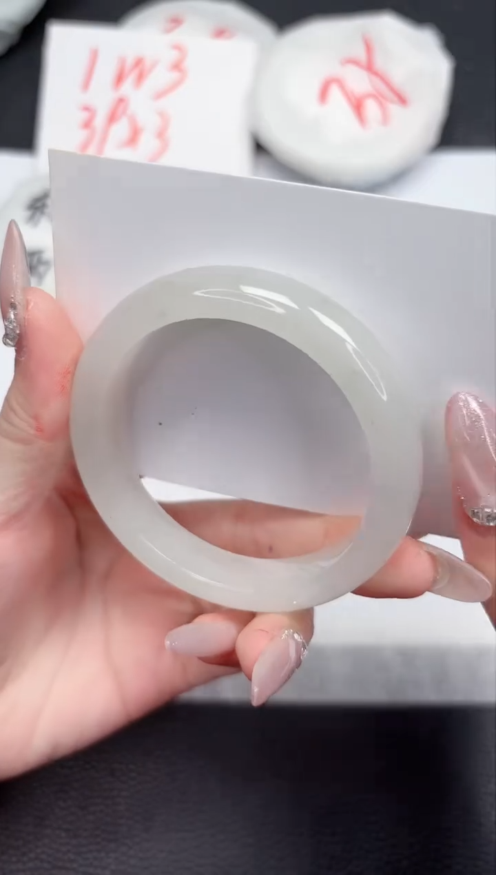 【闪购商品】石英质玉手镯未镶嵌756-52.8