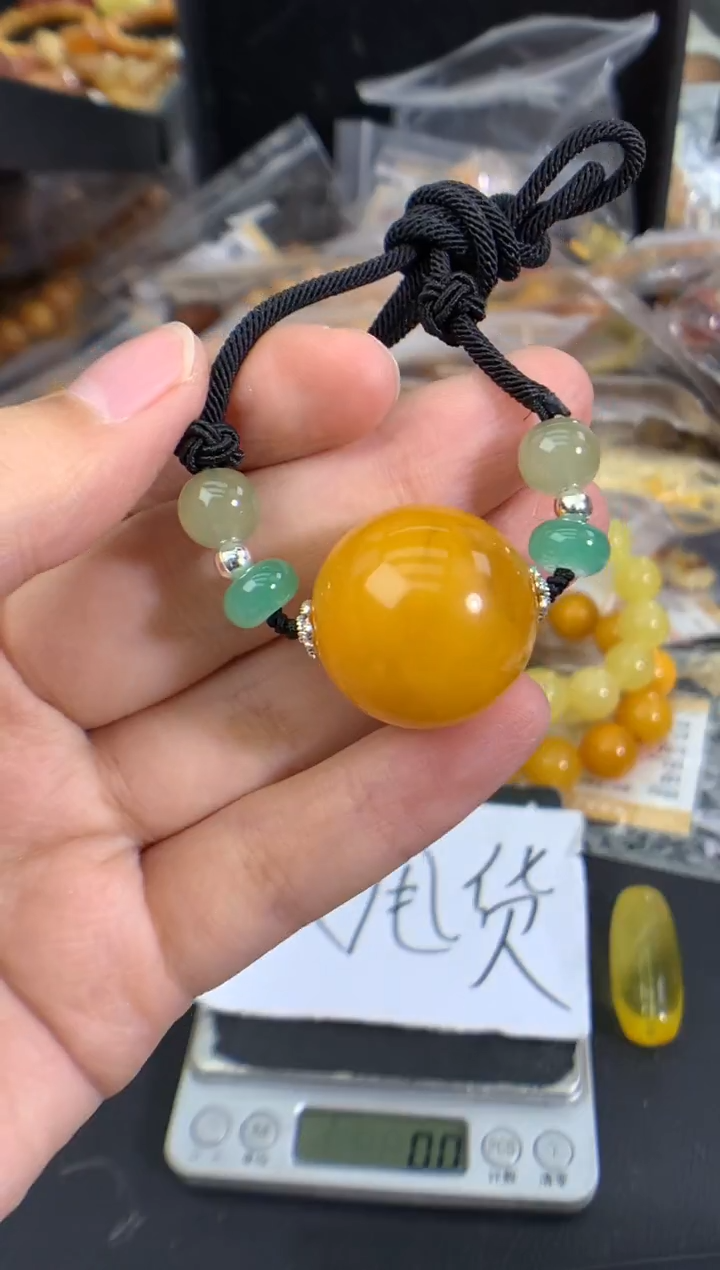 蜜蜡未镶嵌珠宝奇石1