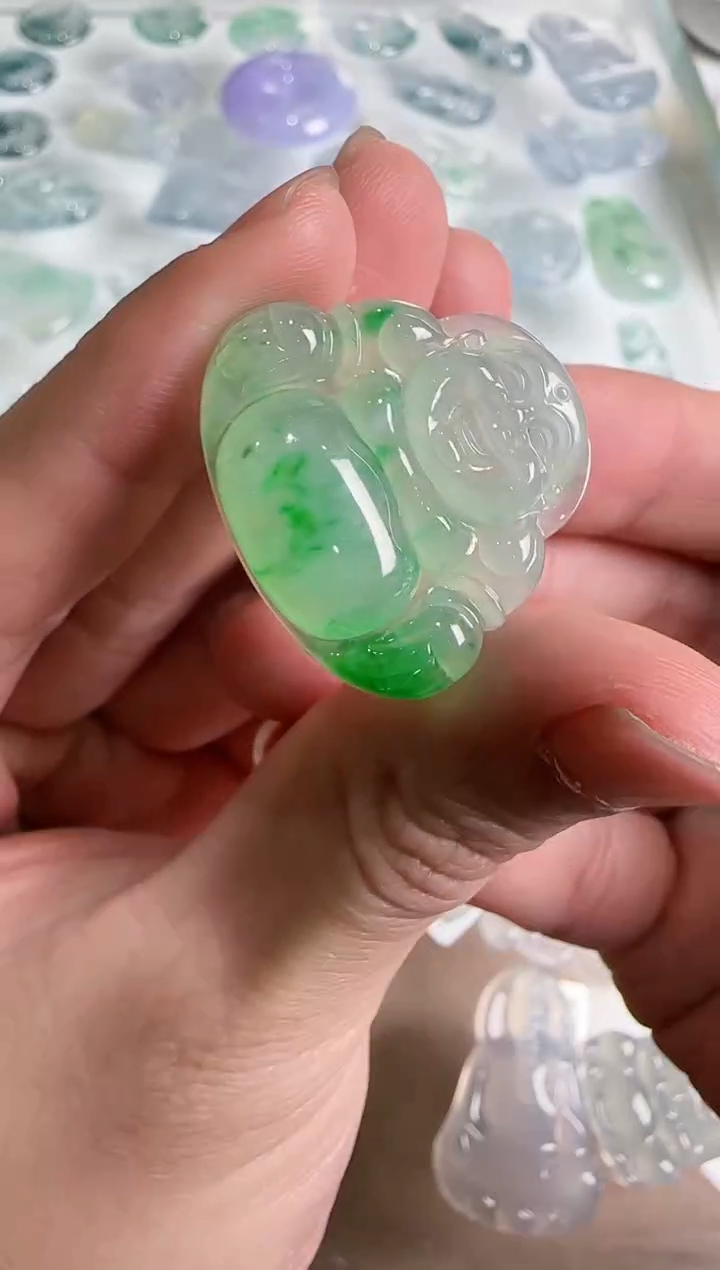 【闪购商品】翡翠吊坠(不含链)未镶嵌··