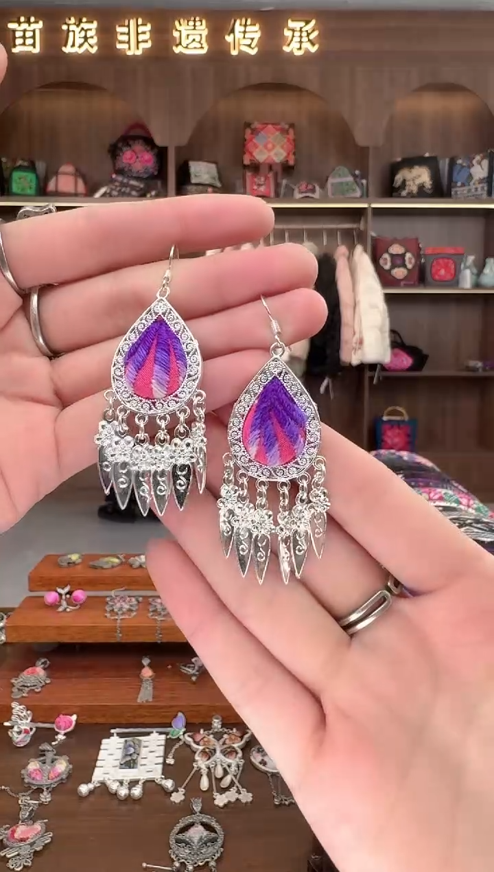 【闪购商品】织绣扶光苗绣传承119