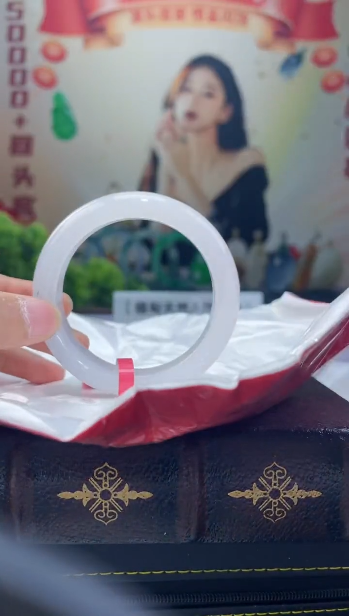 【闪购商品】翡翠手镯未镶嵌手镯3