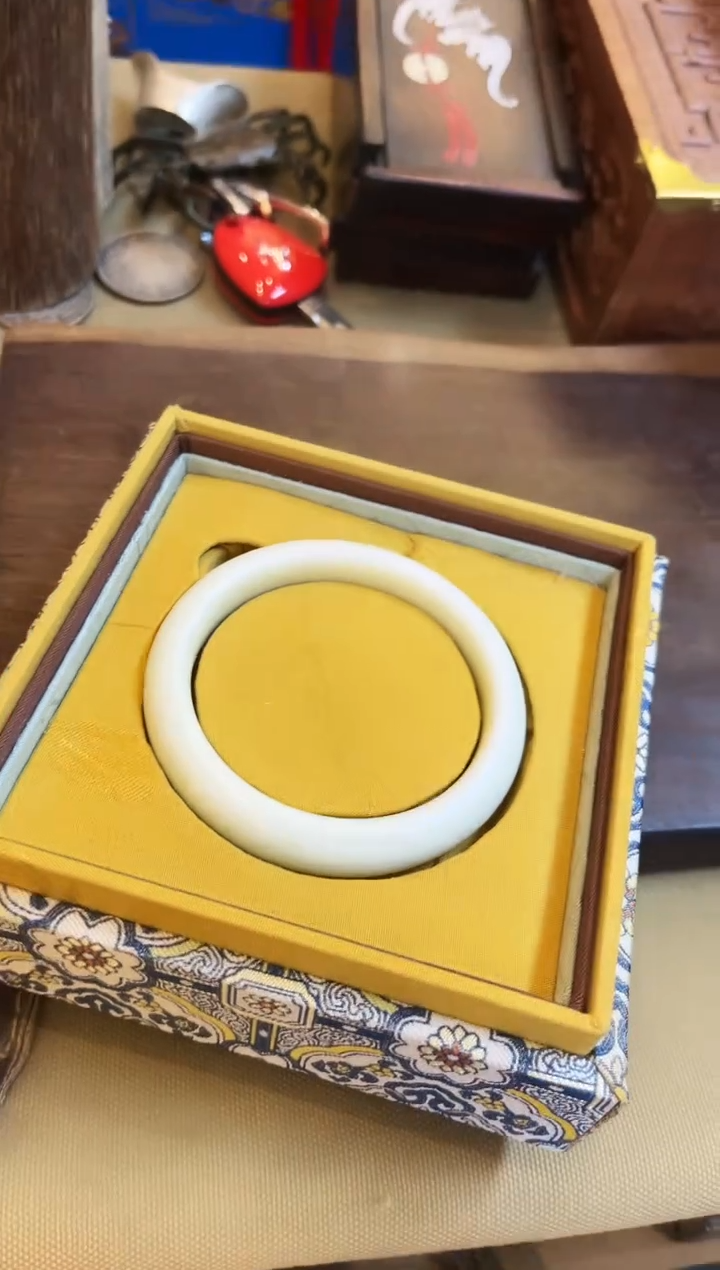 【闪购商品】和田玉手镯未镶嵌和田玉手镯61.7