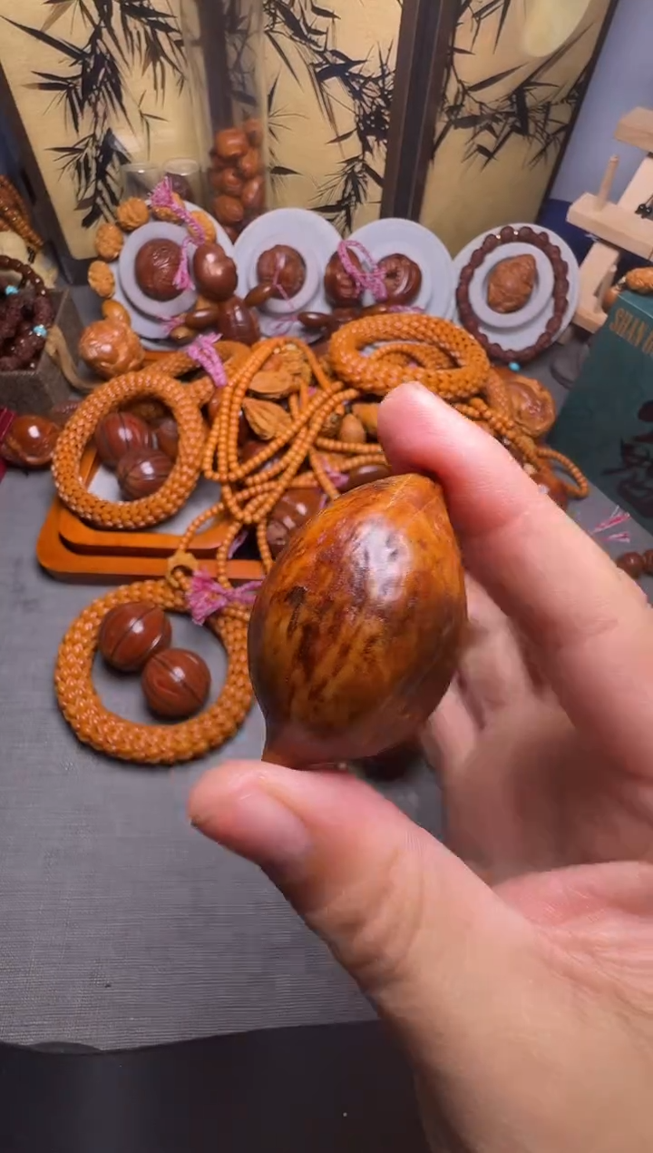 手串橄榄核亳***撅素核一个