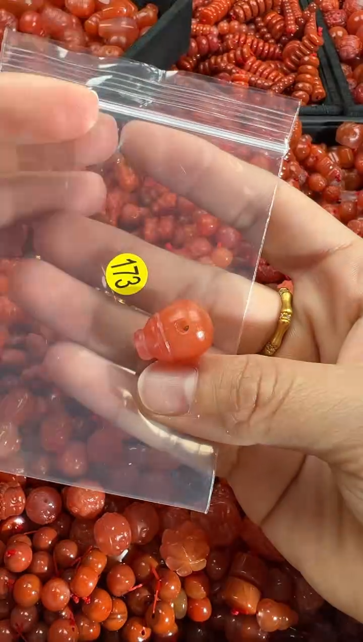 【闪购商品】南红玛瑙颈饰未镶嵌1