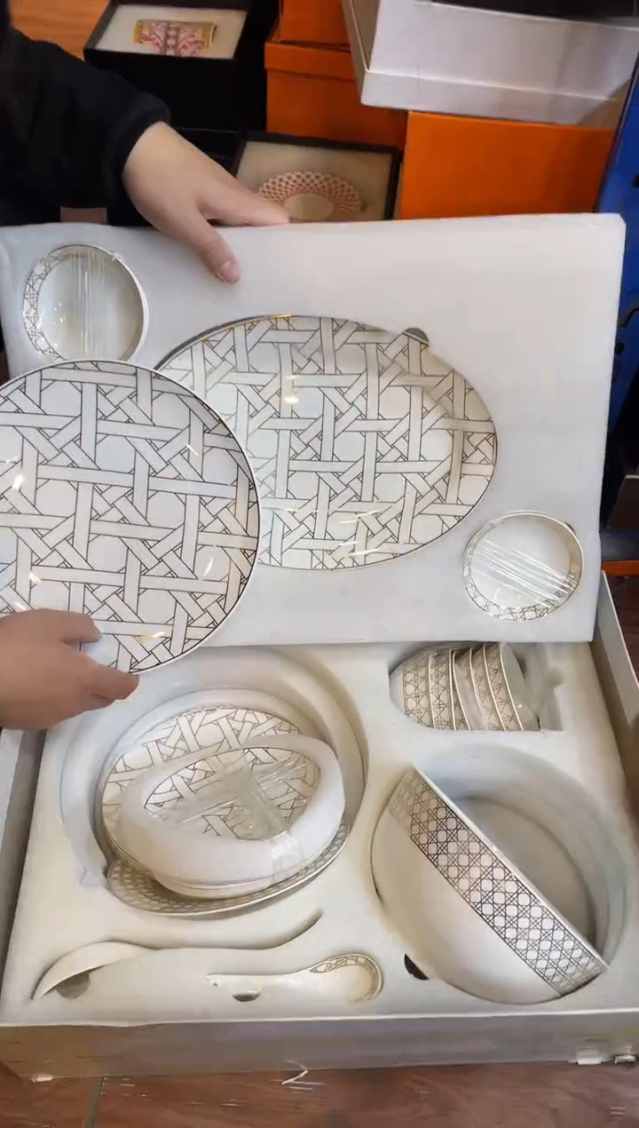 杯鸿辉家品牌瓷器，京东包邮！