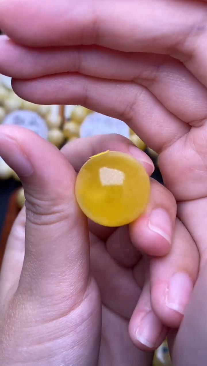 未镶嵌琥珀裸石大小姐珠宝18