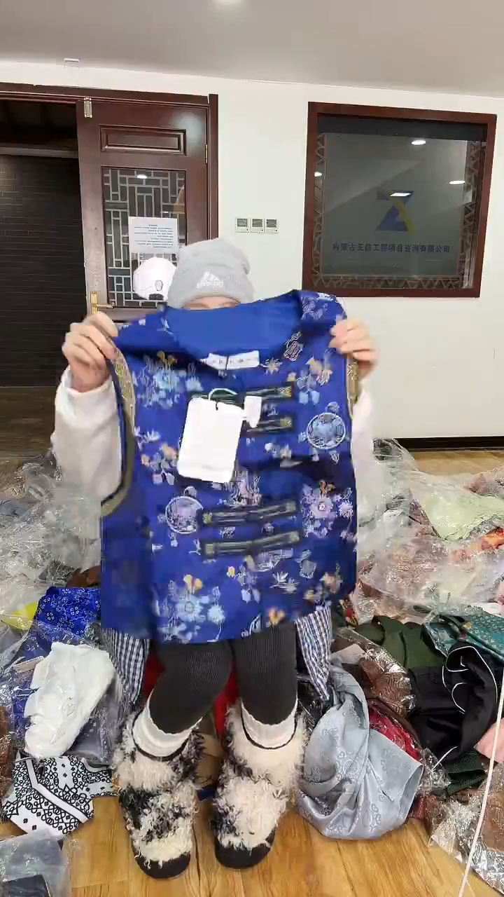 XL码    120-130斤  马甲