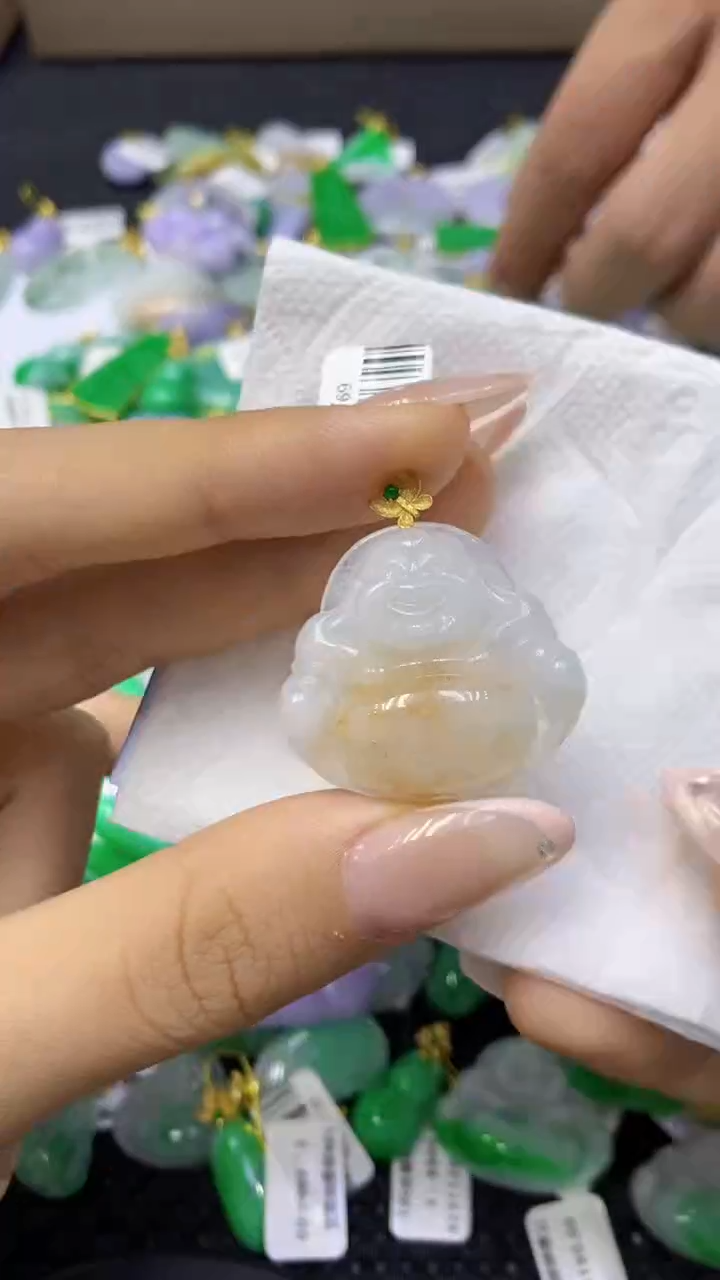 颈饰18K金镶嵌翡翠天然缅甸翡翠A货