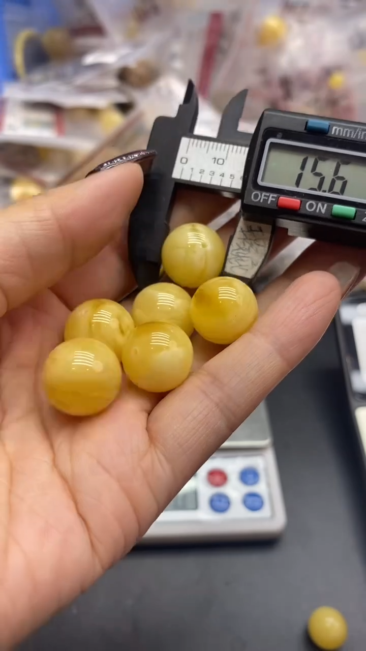 琥珀未镶嵌珠宝奇石761多样性发其一