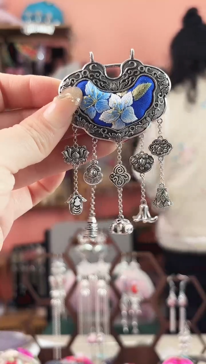 艺枝独绣手工饰品137