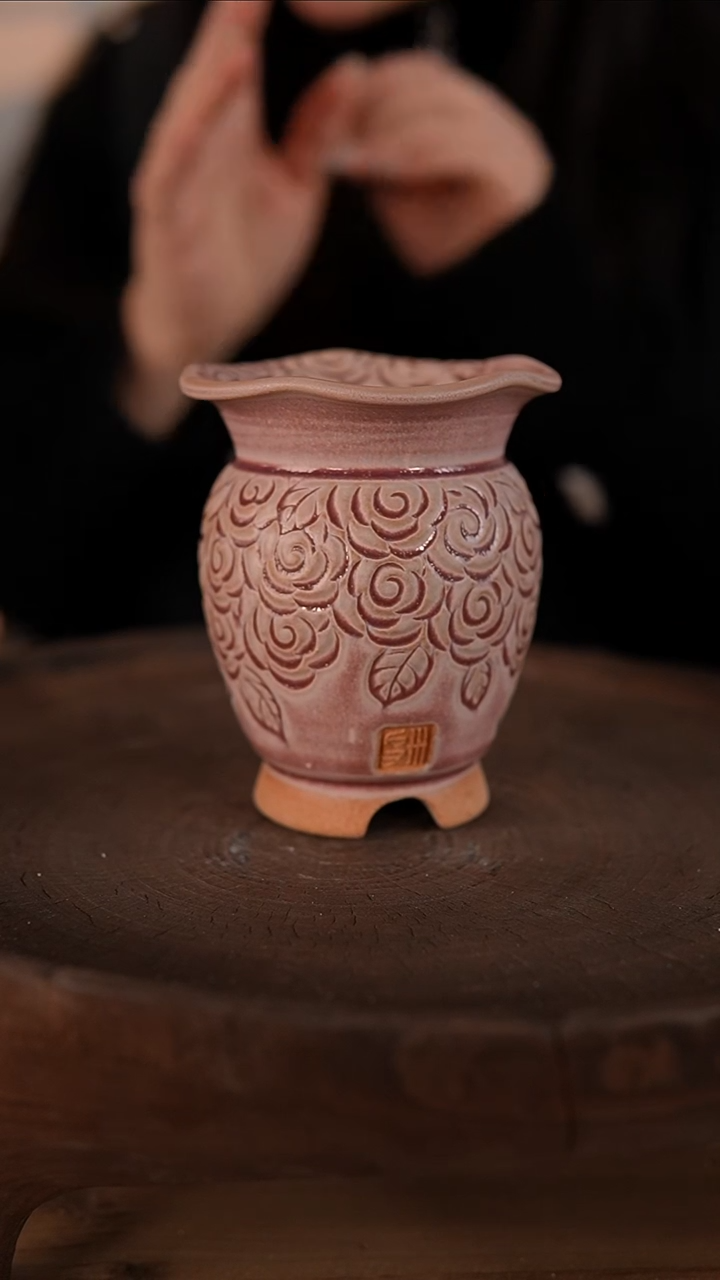 【闪购商品】红陶1-16-216默认微瑕口5.5