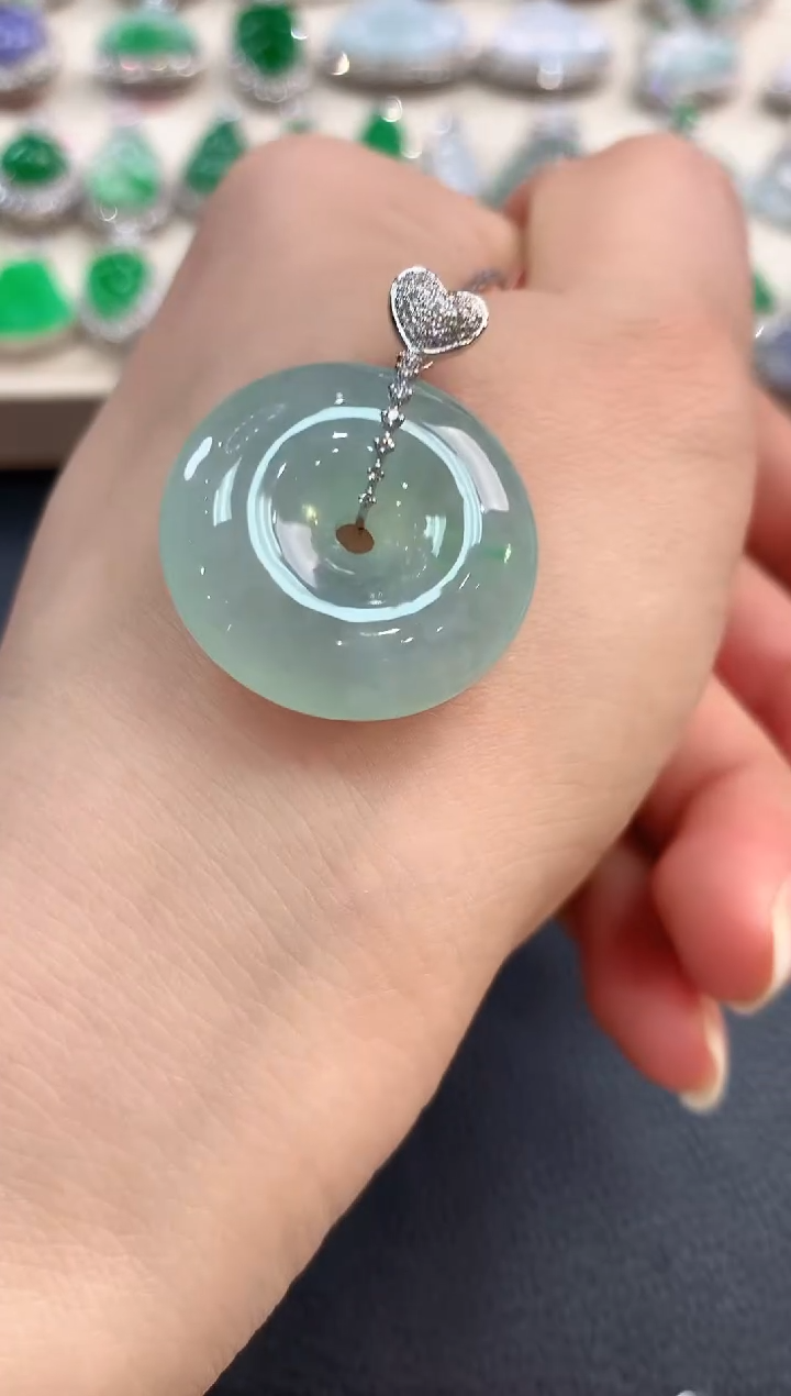 【闪购商品】翡翠吊坠(不含链)18K金镶嵌b27多样性一件发货