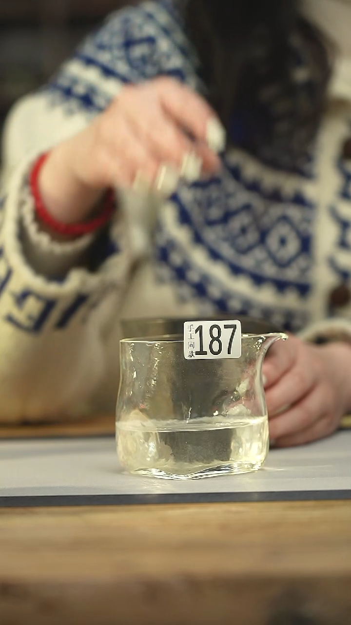 设计师手作款 玻璃公道杯