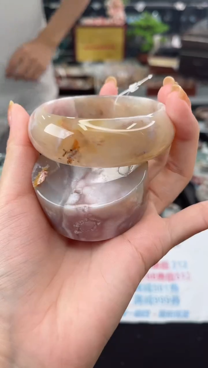 【闪购商品】石英质玉手镯未镶嵌58圈口（不退不换）1600122