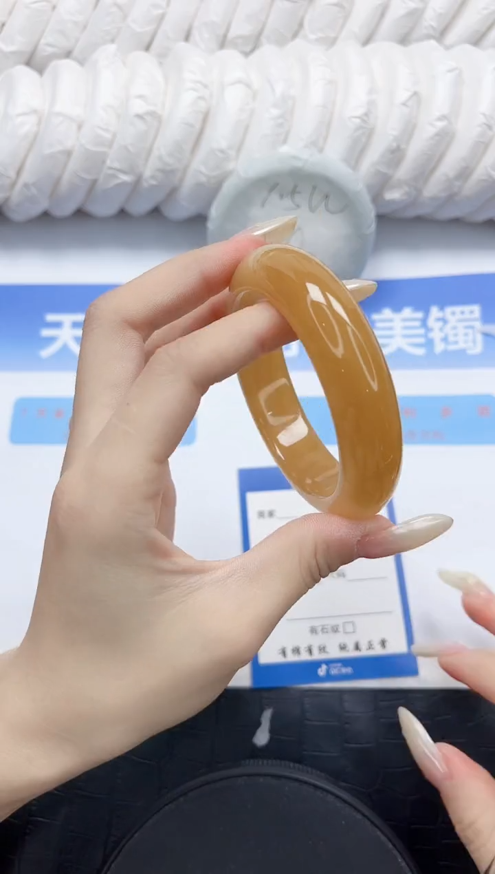 石英质玉手镯未镶嵌104-56