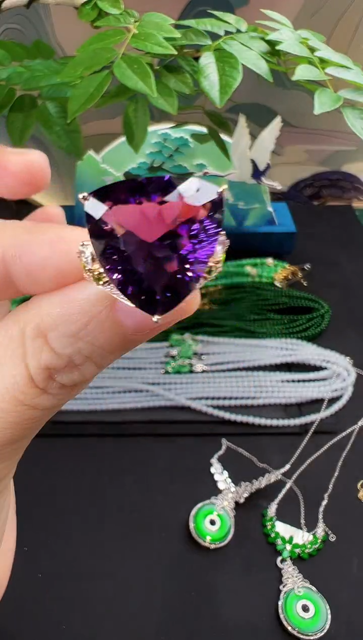【闪购商品】紫晶戒指18K金镶嵌戒指